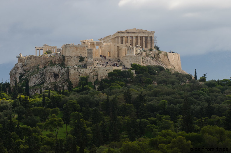 Acropolis seen from Filopappou hill2010d23c018.jpg